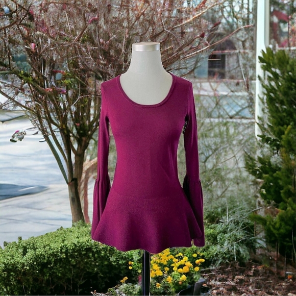 Nanette by NANETTE LEPORE 100% Extra Fine Merino Wool Sweater Top - Picture 3 of 6